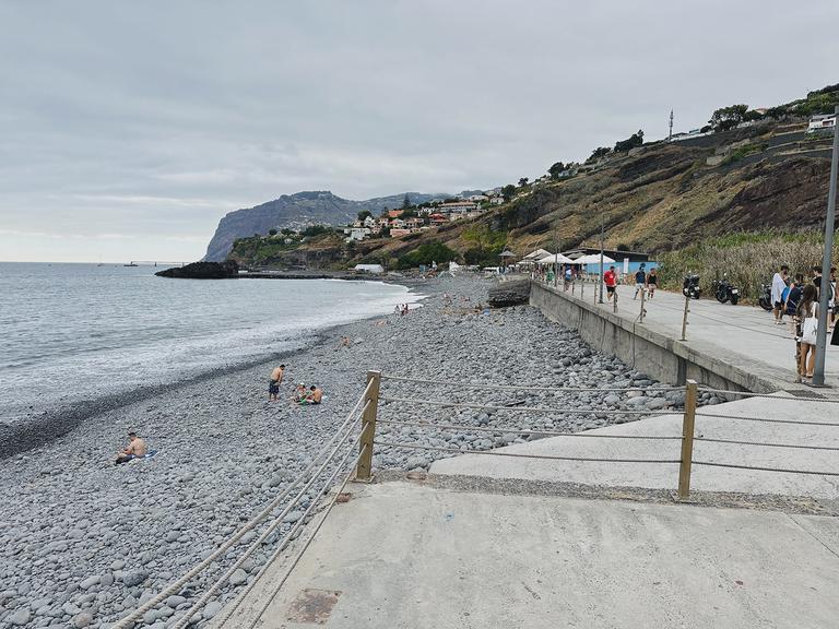 I took a jog over to the Praia Formosa landing site for the EllaLink submarine cable. As expected, there wasn’t any identifying signs. The only clues were the EM@COM branded utility vaults. I took a jog over to the Praia Formosa landing site for the EllaLink submarine cable. As expected, there wasn’t any identifying signs. The only clues were the EM@COM branded utility vaults.