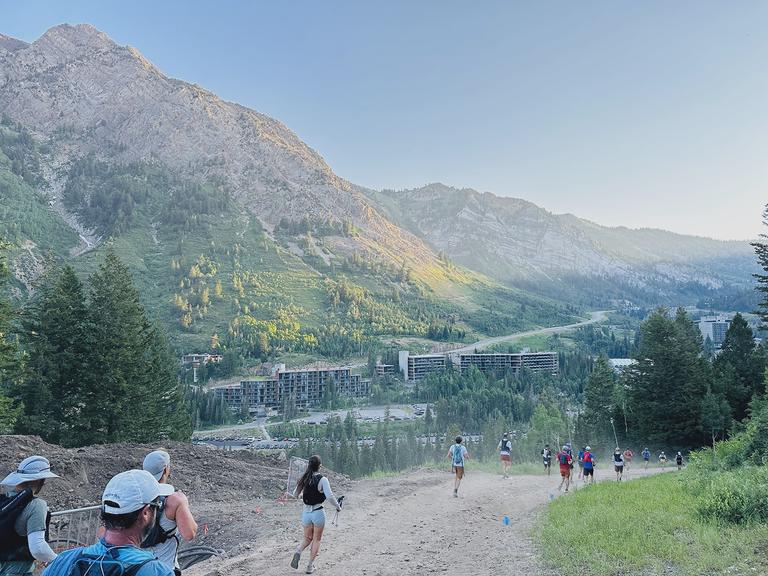 Watching the sun rise in this grand mountain terrain while I was still fresh in the early morning was the most enjoyable part of the race. Watching the sun rise in this grand mountain terrain while I was still fresh in the early morning was the most enjoyable part of the race.